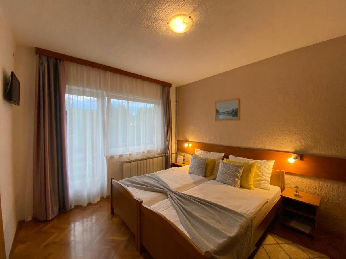 Hotel M&N Zafran Grabovac  Zewnętrze zdjęcie