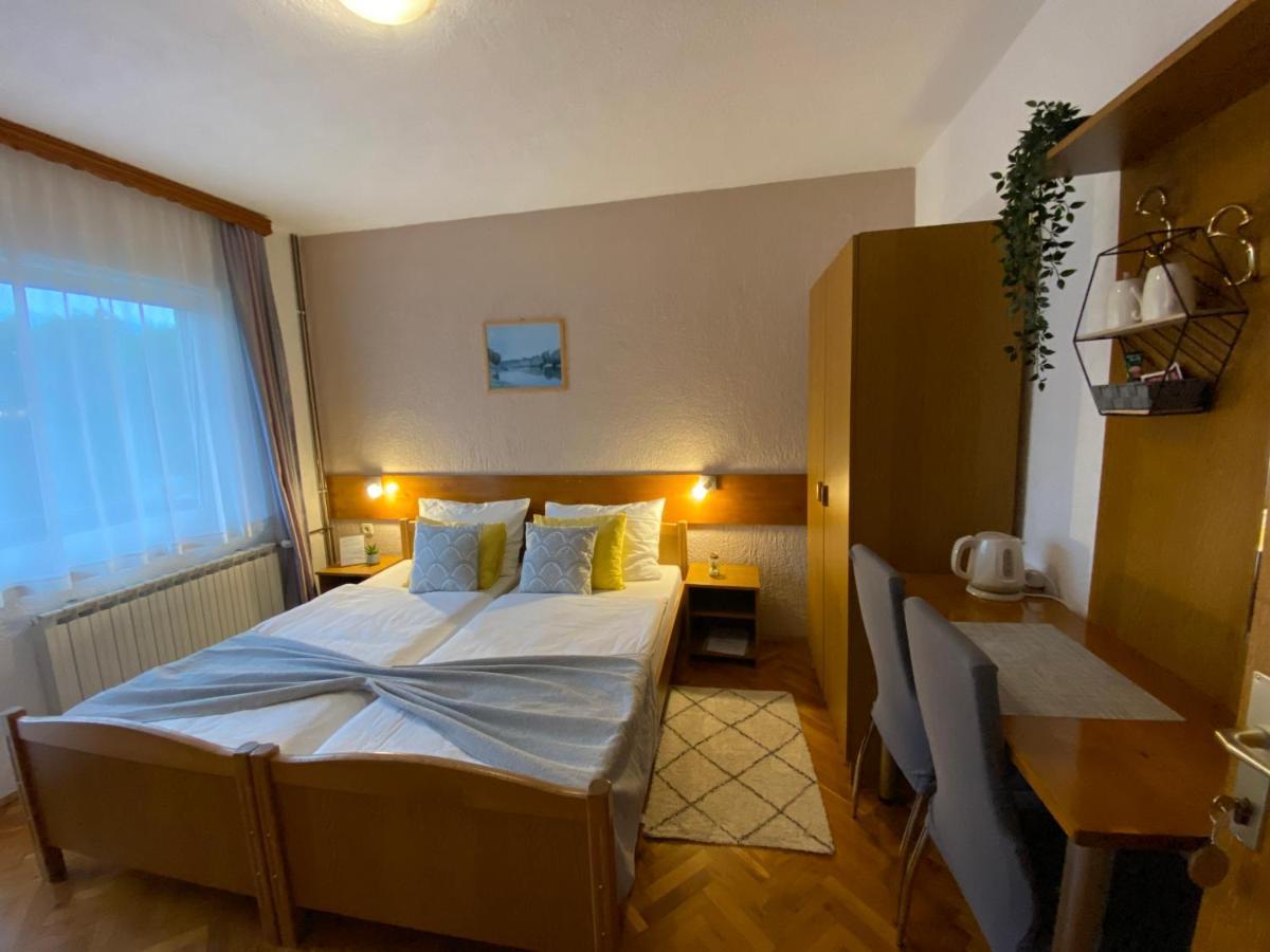 Hotel M&N Zafran Grabovac  Zewnętrze zdjęcie