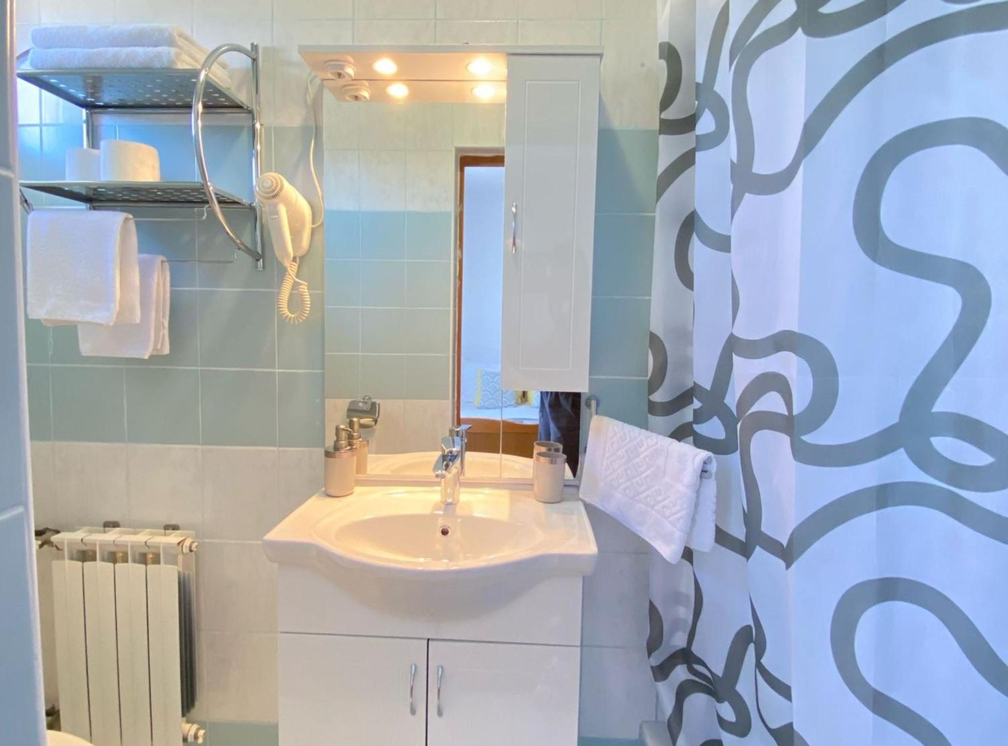 Hotel M&N Zafran Grabovac  Zewnętrze zdjęcie