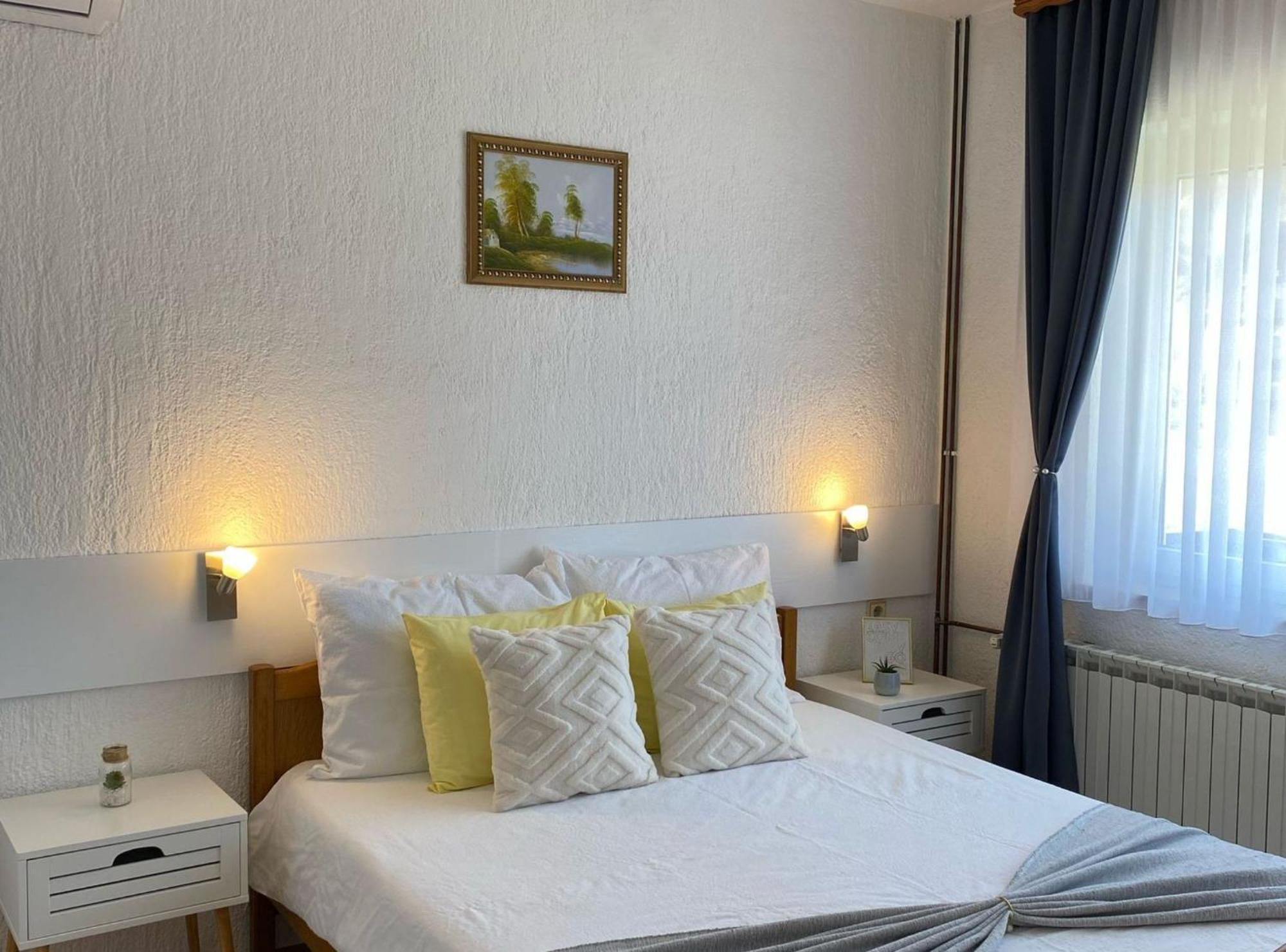 Hotel M&N Zafran Grabovac  Zewnętrze zdjęcie