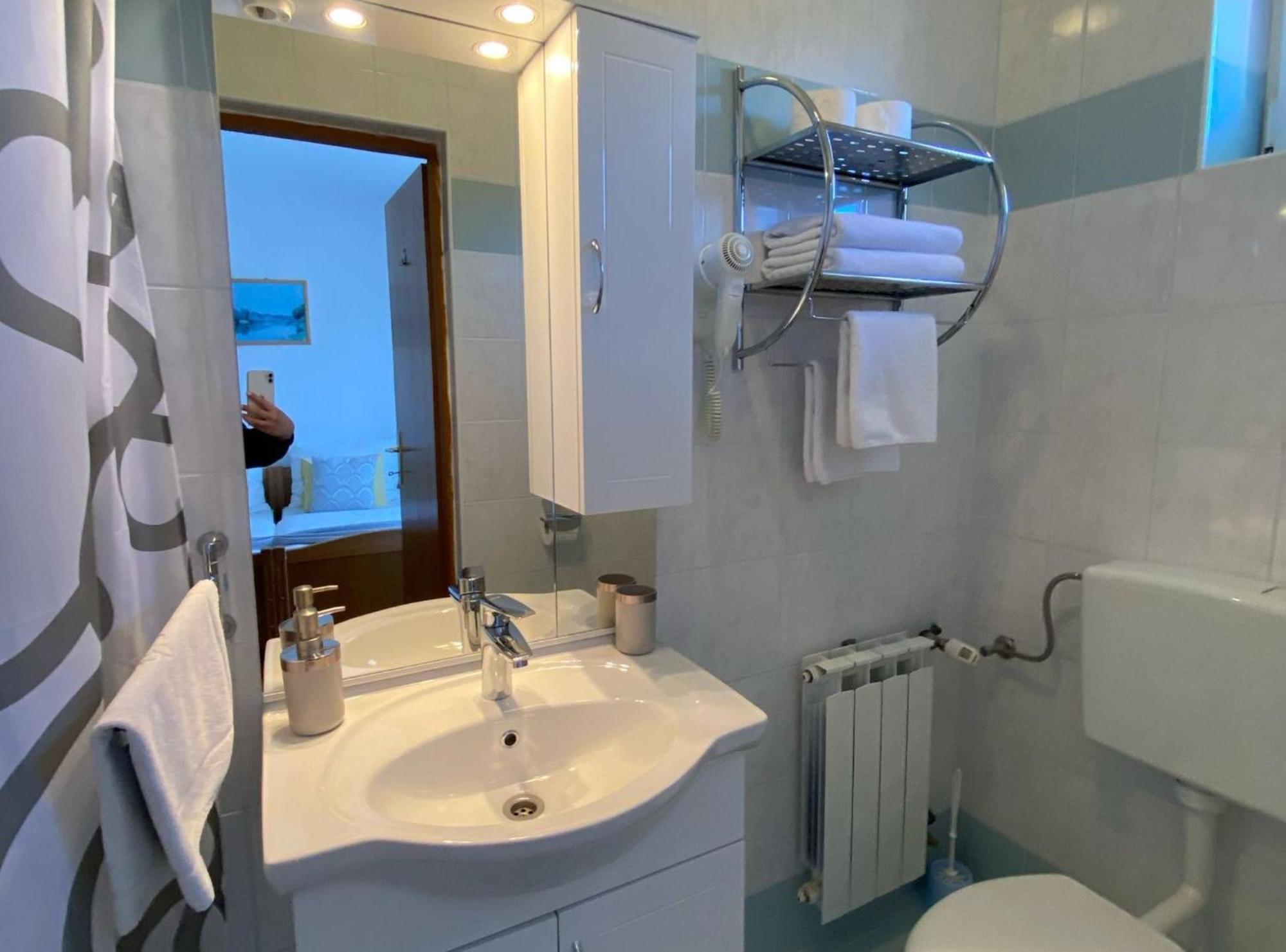 Hotel M&N Zafran Grabovac  Zewnętrze zdjęcie