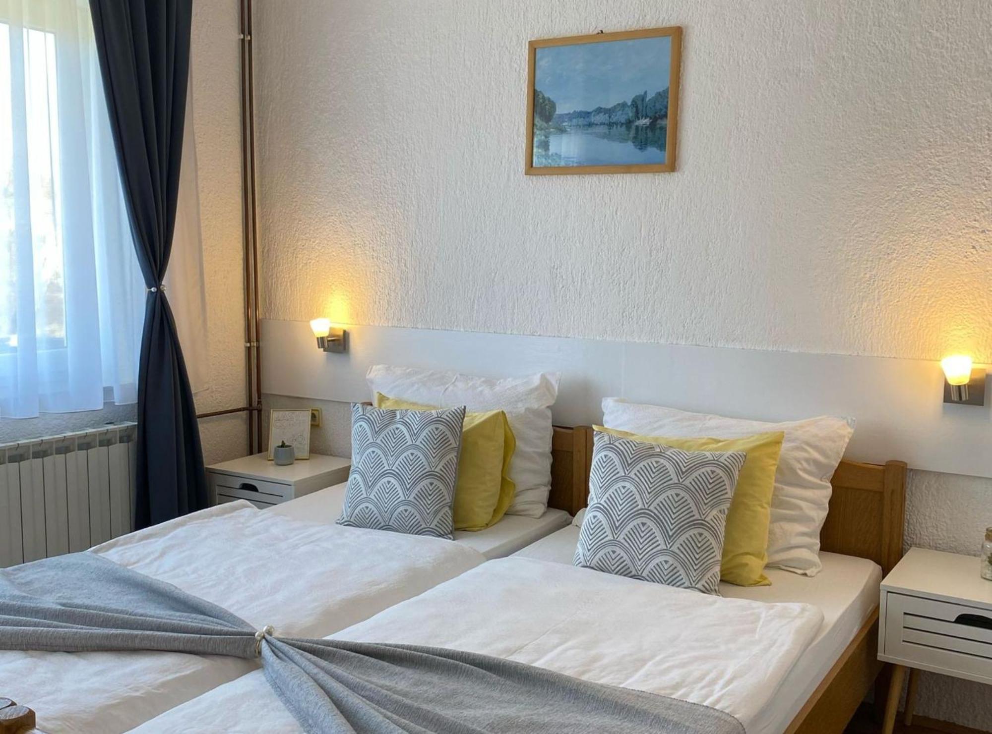 Hotel M&N Zafran Grabovac  Zewnętrze zdjęcie
